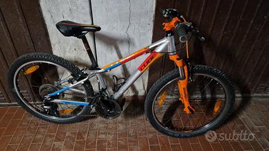 Bici cube acid 240 usata