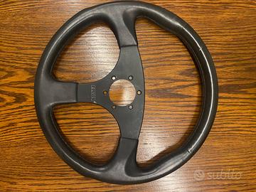 Volante d’epoca ALVIS