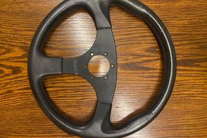 Volante d’epoca ALVIS