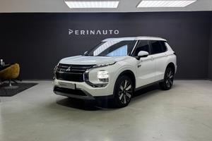Mitsubishi Outlander 2.4 phev Intense con 8 Anni d