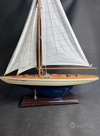 Modellino yacht