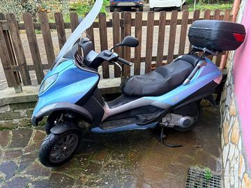 Piaggio Mp3 250