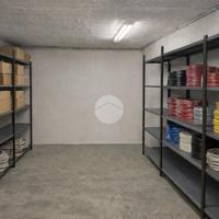 MAGAZZINO A STEZZANO