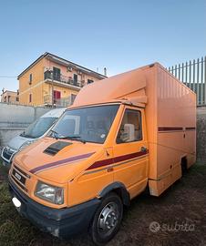 IVECO Daily 35.10 td autonegozio paninoteca