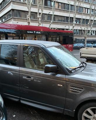 Rang rover sport hse 2.7