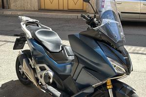 Honda Forza 750