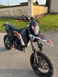 Ktm 690 smc