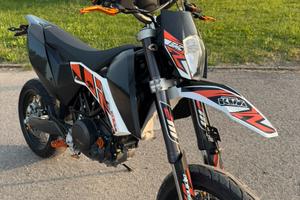 Ktm 690 smc