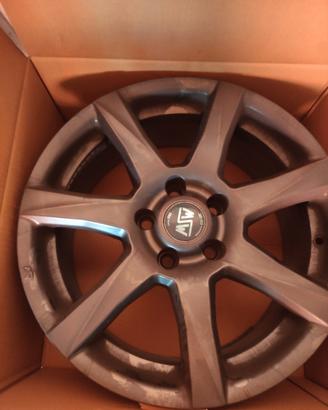 4 cerchi Kia Sportage 225/60/17