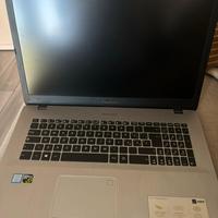 Asus Vivobook Pro 17 pollici, i7, 16 GB RAM