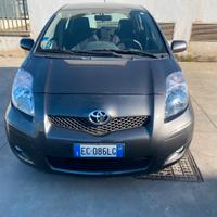 Toyota Yaris 1.0 5 porte