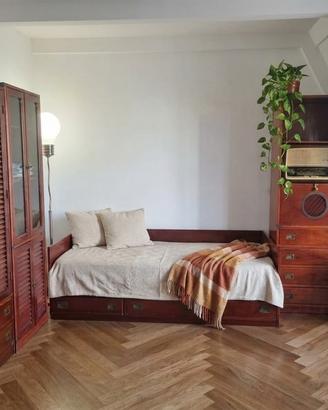 Arredamento in legno-antico veliero