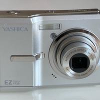 Yashica - EZ F725