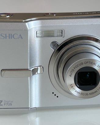 Yashica - EZ F725