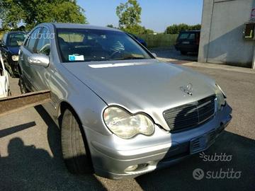 Mercedes classe c w203 anno 2004 ricambi usati