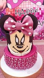 torta scenografica Minnie 