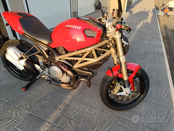 Ducati Monster 1100 evo 20th anniversary