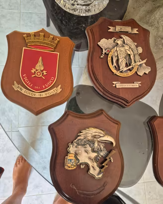 Lotto 10 Crest Militari e Forze dell'Ordine – SOL