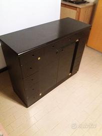 mobile nero cassettiera molto PARTICOLARE .