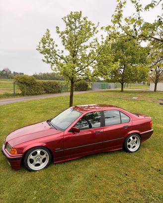 BMW E36 318i