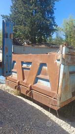 Ribaltabile a scarico posteriore