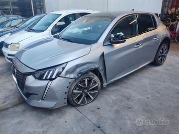 Ricambi usati Peugeot 208 1.2 puretech del 2021