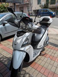 Kymco People 300 GTI