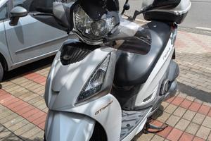Kymco People 300 GTI