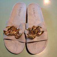 Ciabatte da donna Bestelle beige