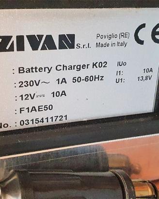 Caricabatteria Zivan modello K02 per Ferrari?
