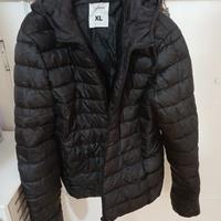 Piumino con cappuccio