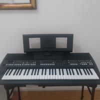 tastiera Yamaha psr-sx600 digitale 