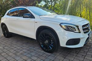 Mercedes Gla Night Edition 200d 