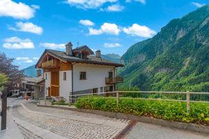 Appartamento Courmayeur [Cod. rif 3327223VRG]