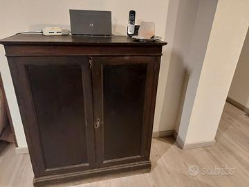 Mobile legno stile antico