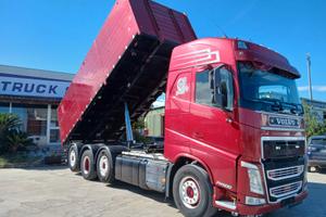 Volvo fh500 8x2 ribaltabile trilaterale