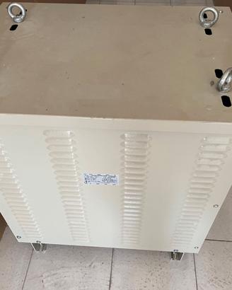 Trasformatore trifase 60KVA 400v-400v