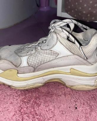 BALENCIAGA TRIPLE S