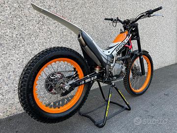 Moto trial montesa