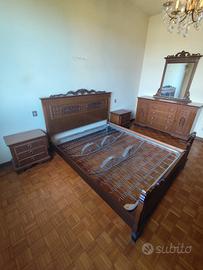 Letto matrimoniale comprensivo di rete 2 comodini 