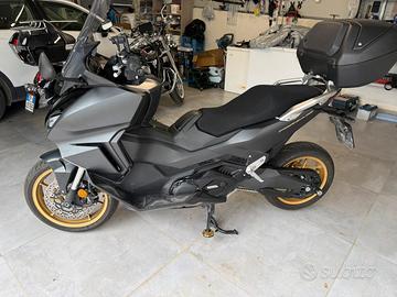 Honda forza 750 special edition 12 / 2024