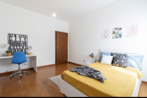 STANZA SINGOLA Di AMPIA METRATURA