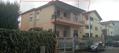 Appartamento primo piano villetta bifamiliare