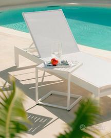 2 lettini reclinabili in tessuto ed alluminio 