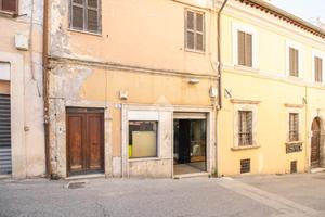 2 LOCALI A RIETI