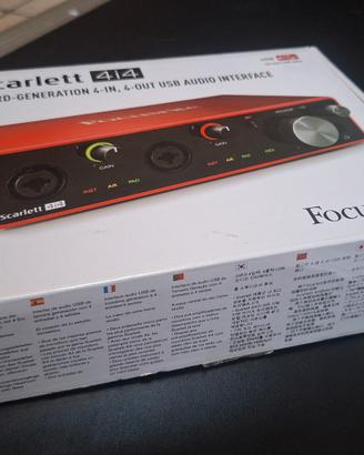 Scheda Audio Scarlett 4i4  3rd gen