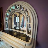 Cassettiera Space Age con specchio luminoso 