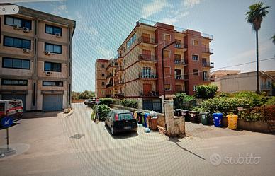 Siracusa(via Augusta) deposito mq. 486