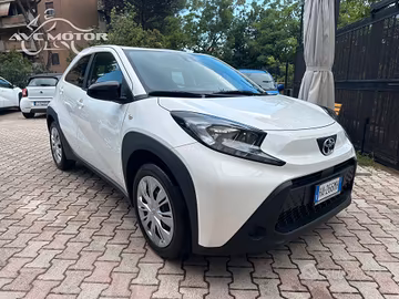 Toyota Aygo X 1.0 5P. 05/25 KM.7774 UNIPRO.