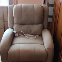 Sedia poltrona con alzata elettrica